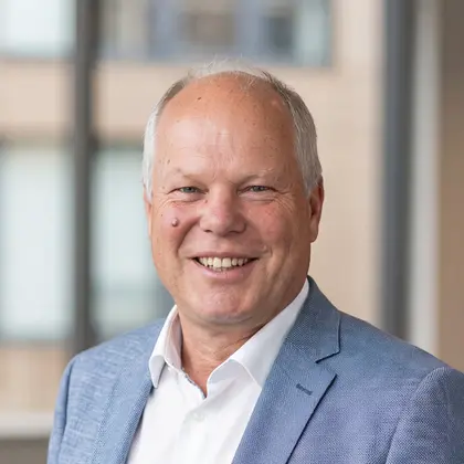 Porträt Thomas Henkel